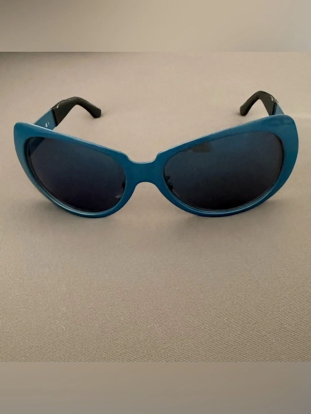 Rare Vintage Versace X99/P 65M Blue Cat Eye Oval Sunglasses Made in Italy